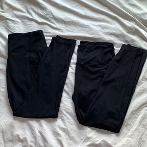 2 pairs of black athletic leggings🖤